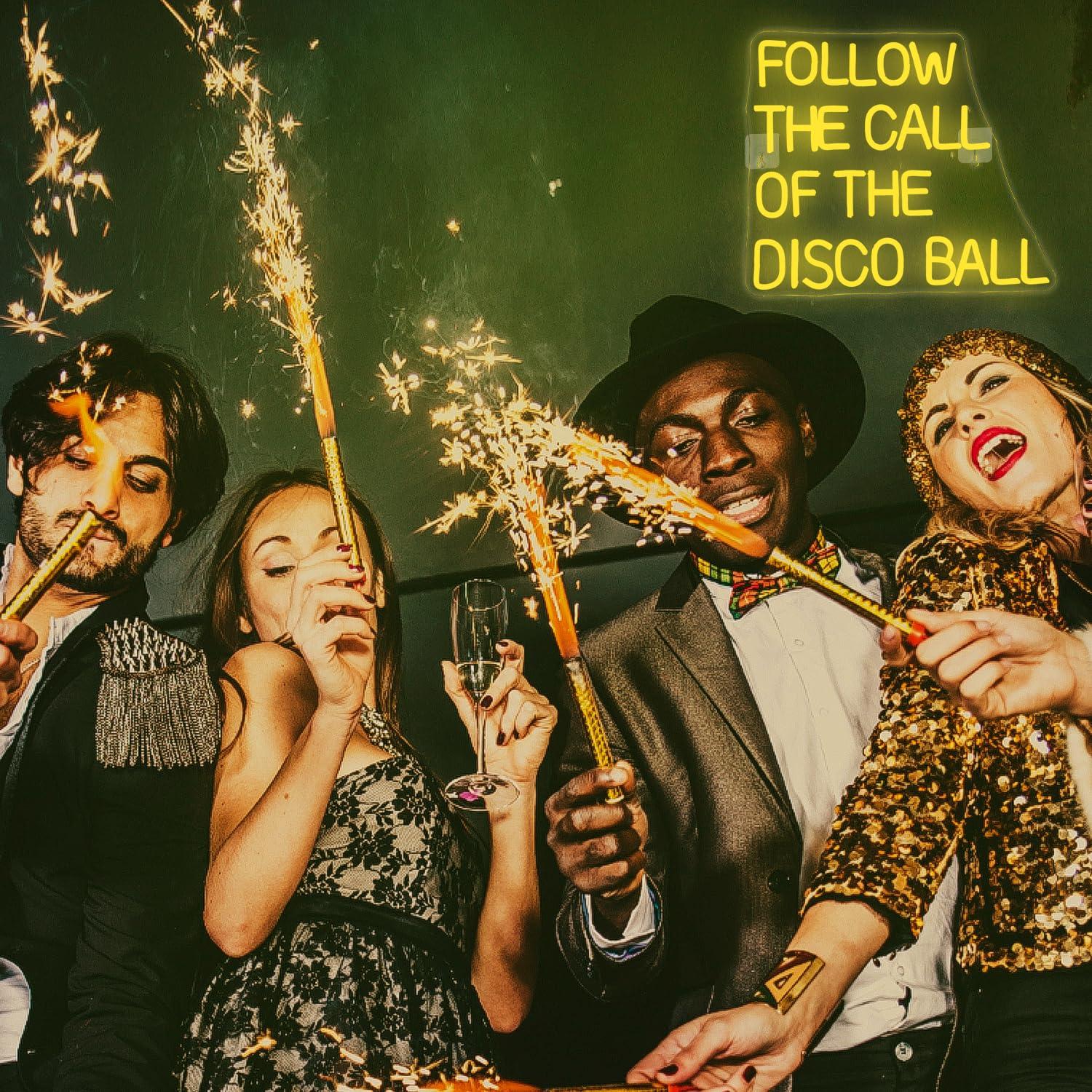 Follow The Call Of The Disco B - مراجعة Neon Sign Party وسعره