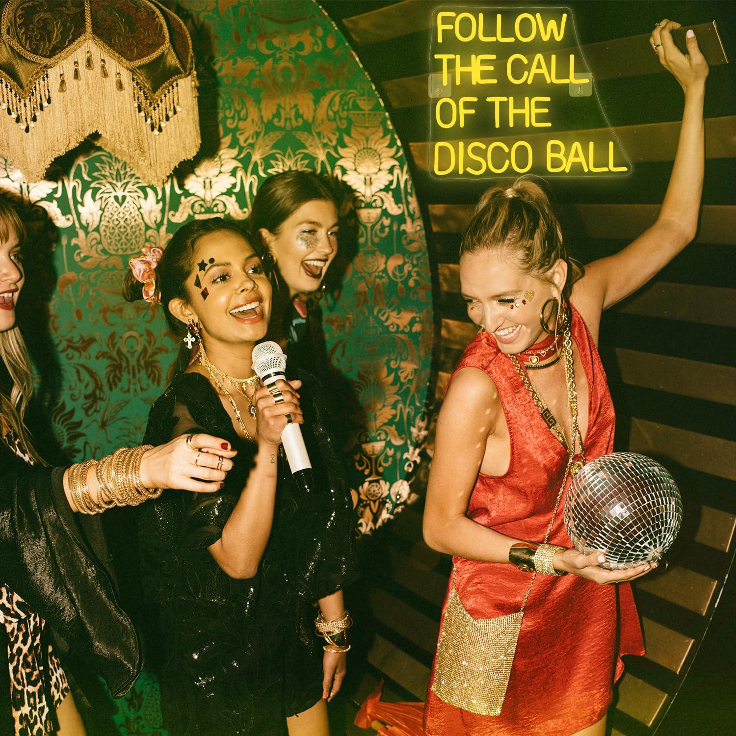 Follow The Call Of The Disco B - مراجعة Neon Sign Party وسعره
