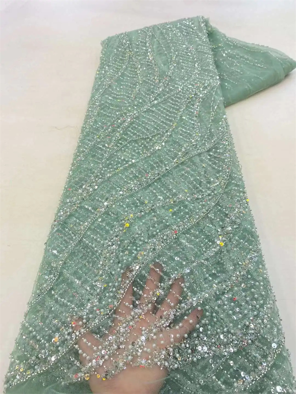 African Sequins Beaded Groom L - مراجعة Glitter Tablecloth وسعره
