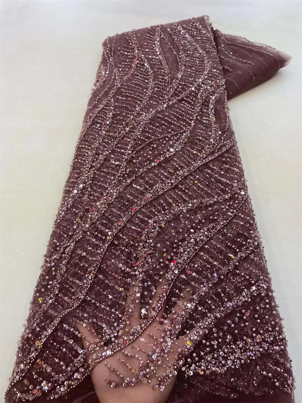 African Sequins Beaded Groom L - مراجعة Glitter Tablecloth وسعره