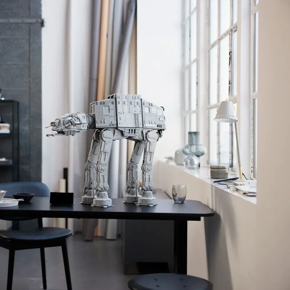 Bandai Launch 75313 Large AT-A - مراجعة Event Launch Party وسعره